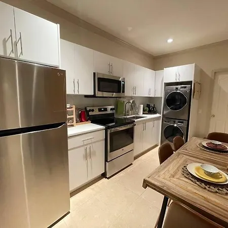Metrotown Exquisite 1 Bed Room Private Entire Suite With Separated Entrance Burnaby Exterior photo
