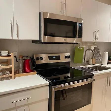 Metrotown Exquisite 1 Bed Room Private Entire Suite With Separated Entrance Burnaby Exterior photo