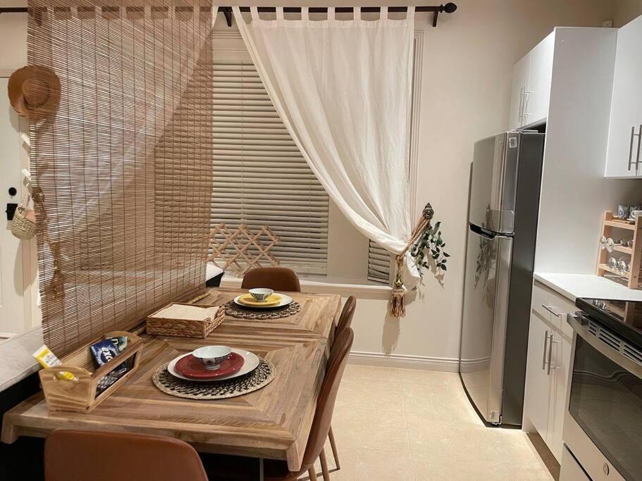 Holiday home Metrotown Exquisite 1 Bed Private Entire With Separated Entrance Burnaby